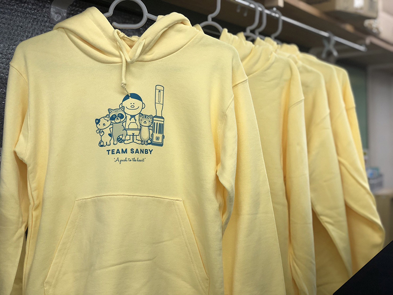 パーカープリント　展示会出店用のユニフォーム　サンビー株式会社　様　フルカラーダイレクトプリント/パーカー